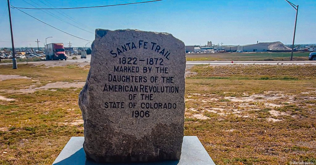 Monument marking the Santa Fe Trail (1822-1872), commemorated by the Daughters of the American Revolution in Lamar, Colorado in 1906.