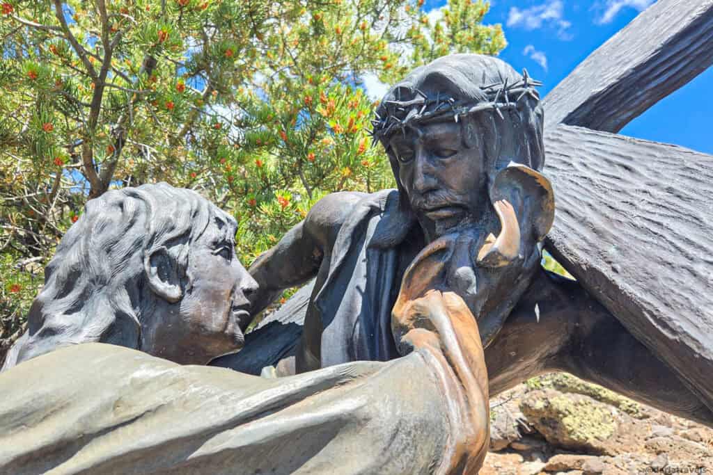 Close-up bronze sculpture of Jesus with crown of thorns at a station of the cross in San Luis Colorado